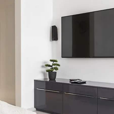 Apartment Premium With Balcony And Parking