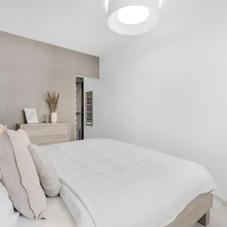 Appartement Premium With Balcony And Parking *